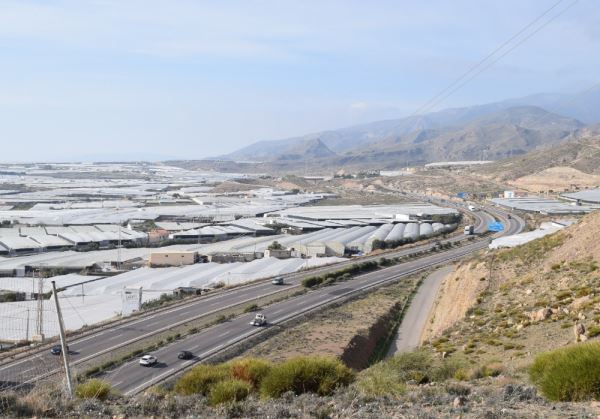 Vícar insiste ante Carreteras del Estado en que la conexión de la A7 con la variante de Roquetas-Vícar es cada vez más urgente y necesaria