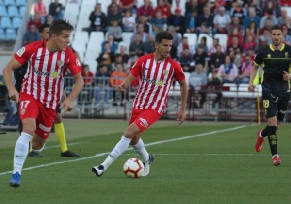 La UD Almería empata ante el Granada en un encuentro sin goles