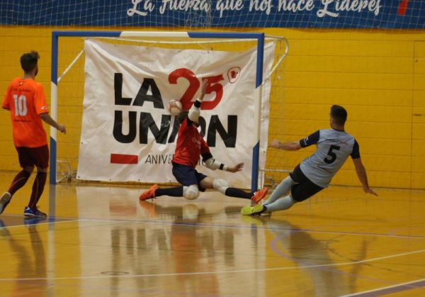 El primer equipo masculino de Futsal del CD El Ejido golea a Alcalá