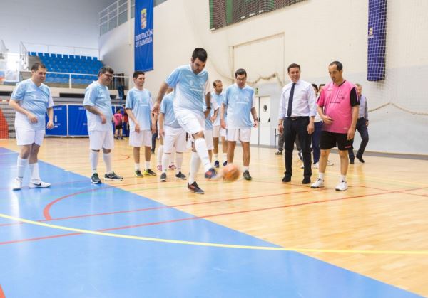 El Programa de Deporte Adaptado reúne en el Moisés Ruiz a un centenar de futbolistas de seis municipios