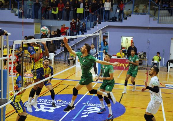 Unicaja Almería cae ante Voley Ibiza