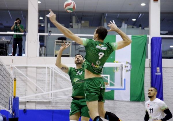 Unicaja Almería doblega a Textil Santanderina