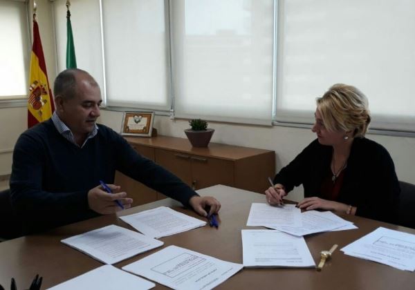 La Junta adjudica la obra de ampliación de la acera en el puente sobre el Río Almanzora