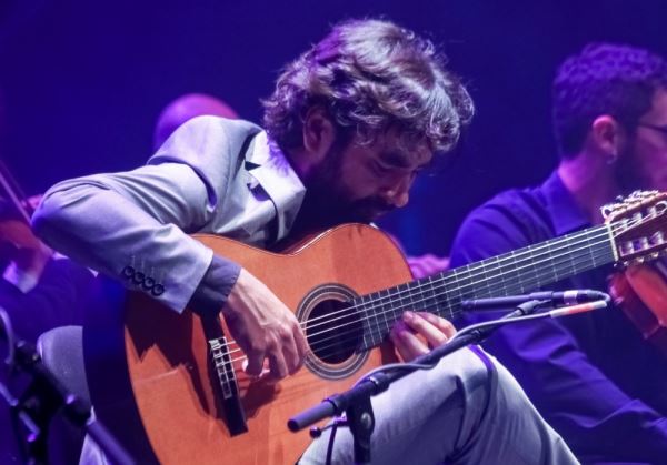 El Teatro Auditorio de El Ejido acoge un emotivo concierto de Palo Santo