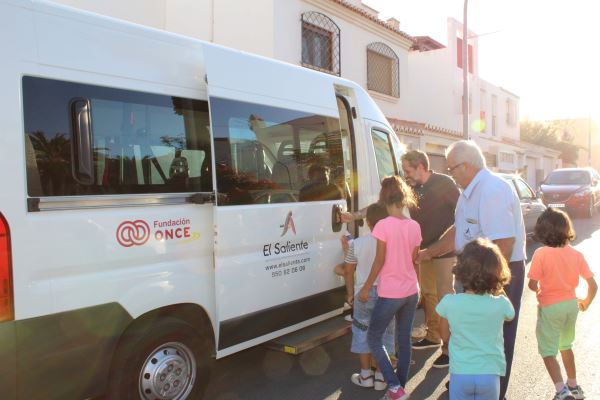 El Saliente refuerza su Servicio de Transporte Adaptado gracias a una ayuda de la ONCE