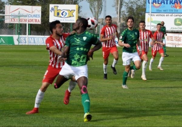 El filial de la UD Almería cae ante un rival directo como el Villanovense