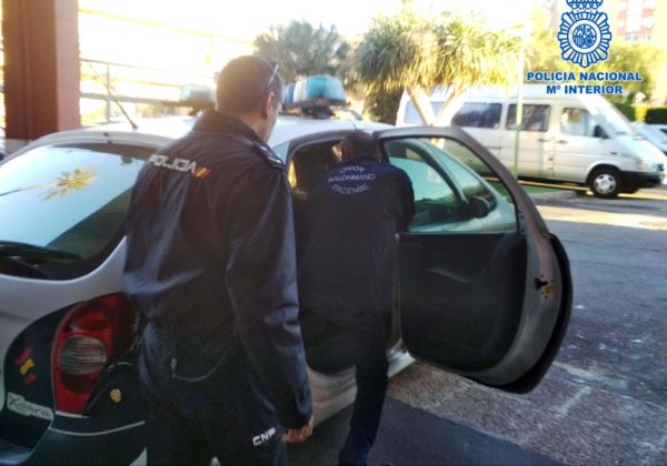 La Policía Nacional detiene en Roquetas de Mar a un fugitivo buscado por narcotráfico en Francia
