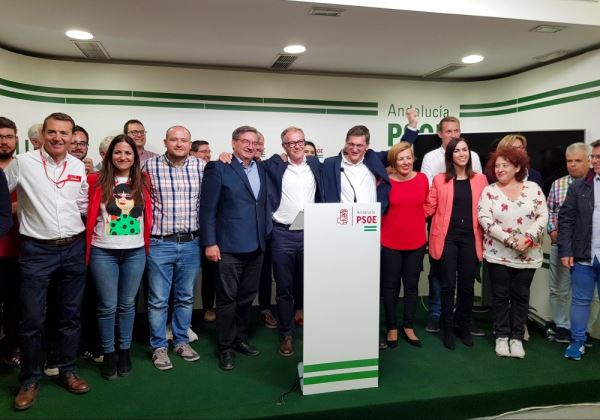 El PSOE gana las elecciones generales y Almería también se viste de socialista