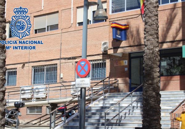 La Policía Nacional detiene a un prófugo en un hotel de El Ejido