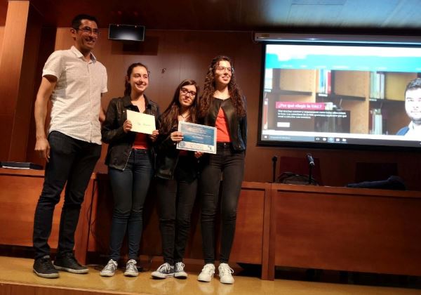 La Ingeniería Química 'seduce' a estudiantes preuniversitarios en Almería