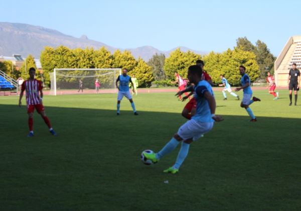 El CD El Ejido vence al Almería B pero desciende a Tercera División