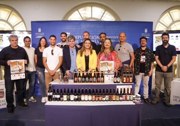El Festival de la Cerveza Artesana muestra la calidad del sabor de la producción almeriense