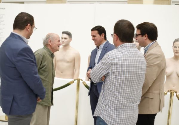 El futuro Museo del Realismo del Hospital Provincial recibe las cuatro primeras esculturas