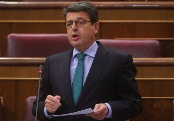 El PP critica que el Gobierno vuelva a dejar fuera a los agricultores almerienses en la corrección de la rebaja fiscal