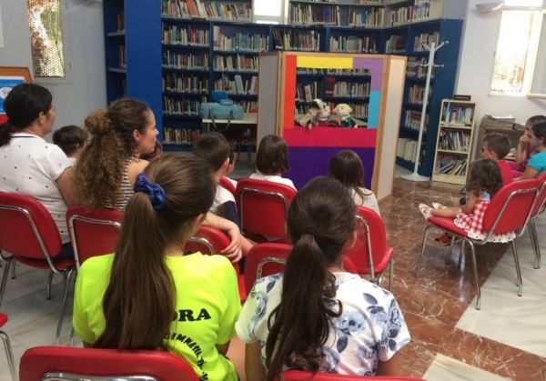 400 escolares de Vícar participan en la campaña de salud bucodental 'Cuida tu sonrisa'
