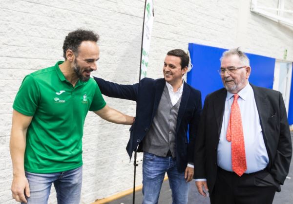 Diputación se alía con el Club Unicaja Voleibol para promocionar el destino 'Costa de Almería'
