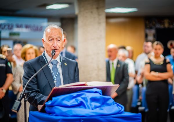 Gabriel Amat Ayllón es investido alcalde de Roquetas de Mar