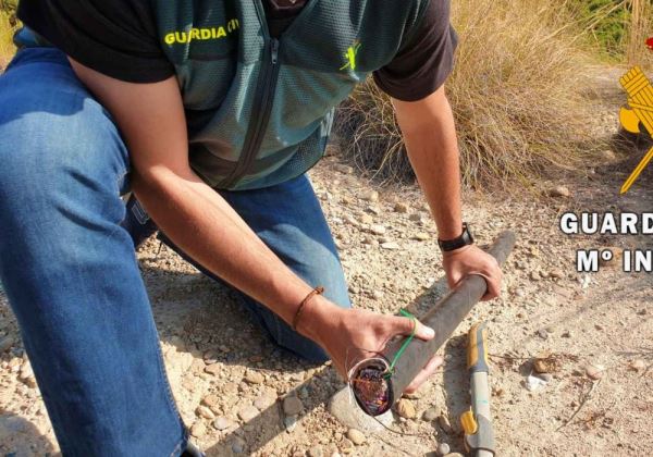 Detenido por un delito contra la seguridad colectiva al dejar sin teléfono e Internet viviendas y empresas por robar cable