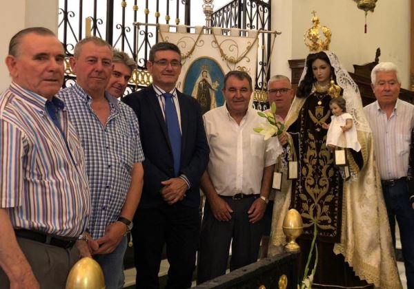 Regresa a Adra la talla de la Virgen del Carmen tras ser restaurada