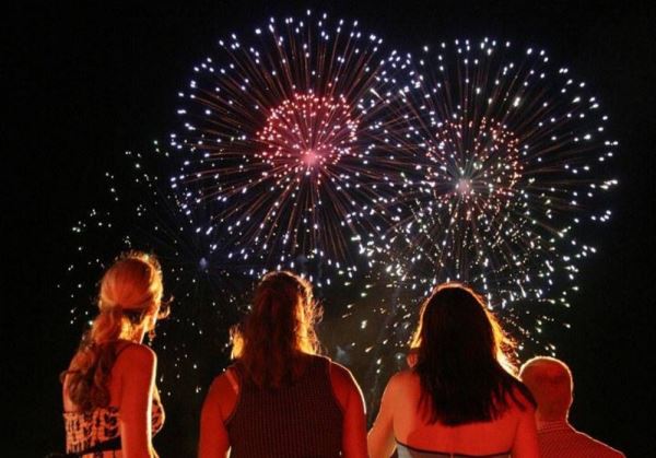 La XXIII edición del Festival de Pirotecnia volverá a llenar el cielo ejidense de luz y espectacularidad