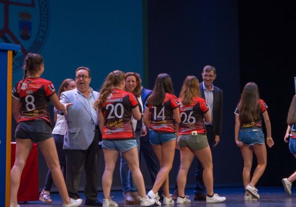 El Balonmano Roquetas, el club más galardonado en la  I Gala del Balonmano de Almería