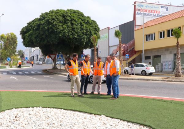 Finalizan las obras de acondicionamiento y embellecimiento del enlace 414 en el Polígono Industrial de La Redonda