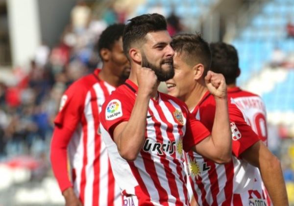 El Deportivo Alavés abona la cláusula de rescisión para fichar al jugador de la UD Almería Luis Rioja