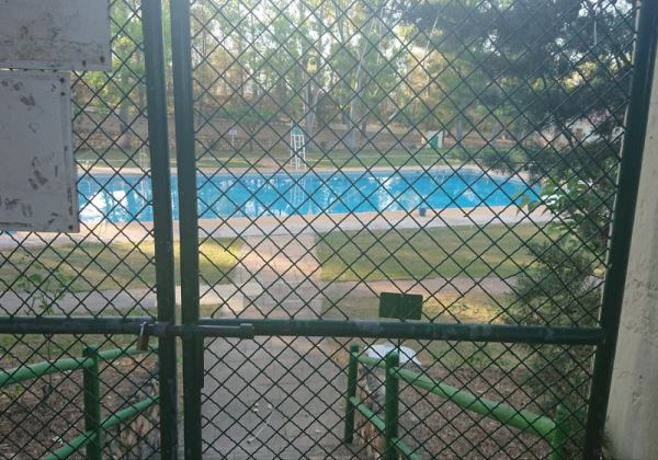 El PSOE de Vélez Blanco lamenta que el nuevo equipo de Gobierno se estrene con la piscina cerrada