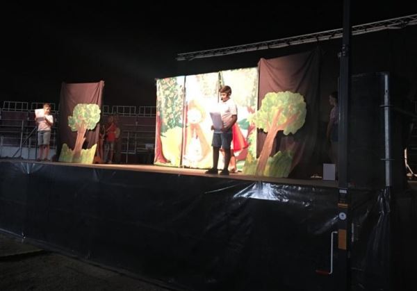 Los benjamines del Grupo Municipal de Teatro de Pulpí actúan en San Juan de los Terreros
