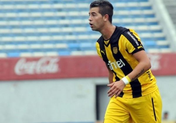 El Almería ficha a Gianni Rodríguez, lateral izquierdo uruguayo