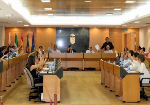 El Pleno de El Ejido aprueba por unanimidad una moción para solicitar a Costas la declaración de obras de emergencia en el litoral de Balerma