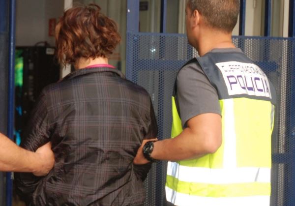 La Policía Nacional detiene en Carboneras a la nuera de una mujer asesinada en Almería