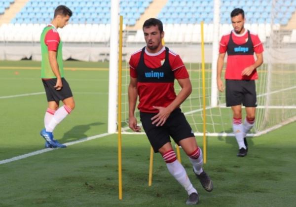 El uruguayo Gonzalo Bueno deja la UD Almería