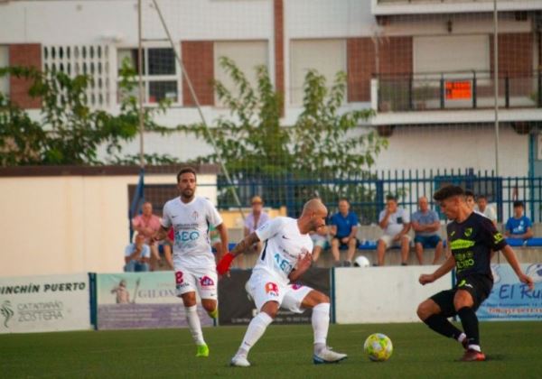 El CD El Ejido cae 2-1 ante el Vélez en la segunda jornada de liga