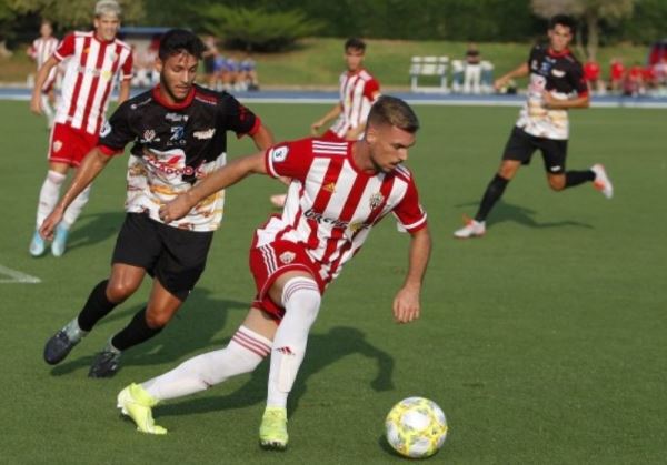 El Almería B golea al Loja en su primer partido de Liga en casa