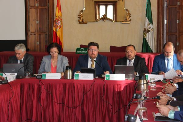 Agricultura trabaja en un aforo de la producción hortofrutícola para mejorar el sector