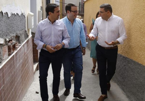 Diputación invierte 100.000 euros en las obras de emergencia para reconstruir una calle de Terque