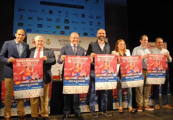 El Teatro Cervantes le abre la puerta de Almería a las Guerreras rojillas