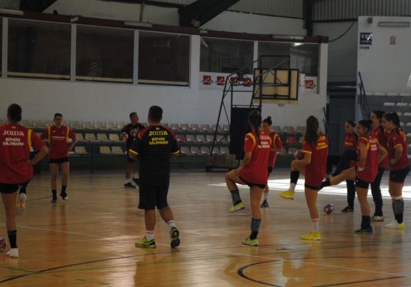 La selección española de Balonmano femenino ya trabaja en Almería