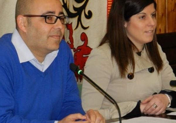 El PSOE de Huércal-Overa destituye a la Consejera Delegada del PP de la Empresa Pública que gestiona el mantenimiento y la limpieza