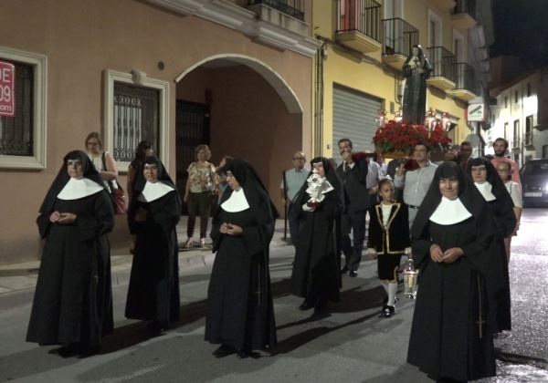 La procesión de la Beata Josefa Ruano sale a las calles de Berja