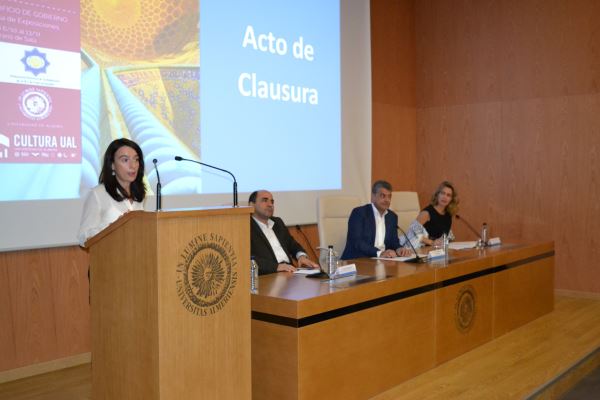 La UAL e Irán estrechan lazos de colaboración gracias a ´la muestra ¡Fascinante Persia!
