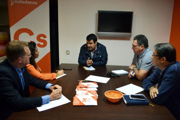 El IRPF es el principal escollo para que los agricultores puedan donar su explotación