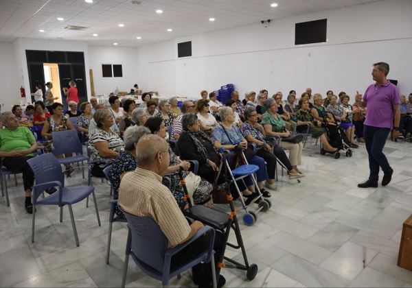 Berja celebra el Día del Mayor con un taller y desayuno saludable
