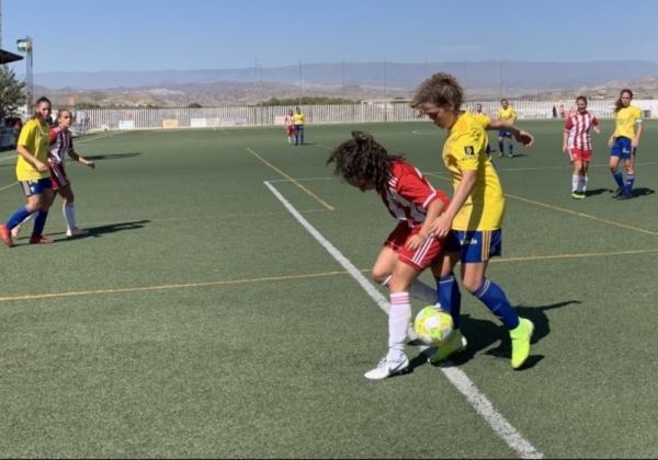 El Almería Femenino suma un punto ante el Cádiz, invicto e imbatido en la Primera Nacional