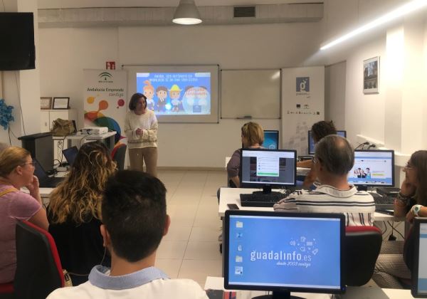 Casi 350 personas asisten al ciclo de jornadas de Empleo sobre las nuevas ayudas a autónomos