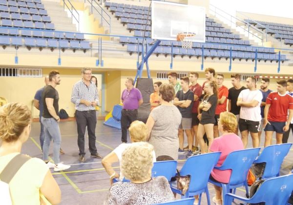 Estudiantes del TEAS del IES Abdera de Adra desarrollan cada viernes actividades enfocadas a la tercera edad