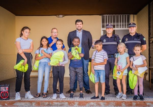 Los alumnos del colegio Virgen del Rosario de Roquetas se gradúan en Educación Vial