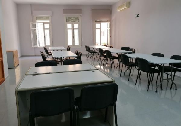 La Biblioteca Municipal de Adra habilita una sala en Servicios Sociales de manera provisional