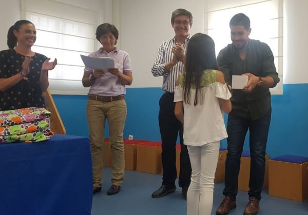 Ayuntamiento de Adra celebra el Día Mundial de las Bibliotecas regalando un libro por cada préstamo realizado